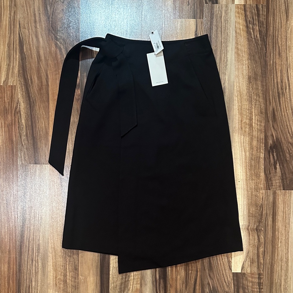 NWT JOIE Asymmetrical front and tie at the waist, wrap, midi skirt. classic.